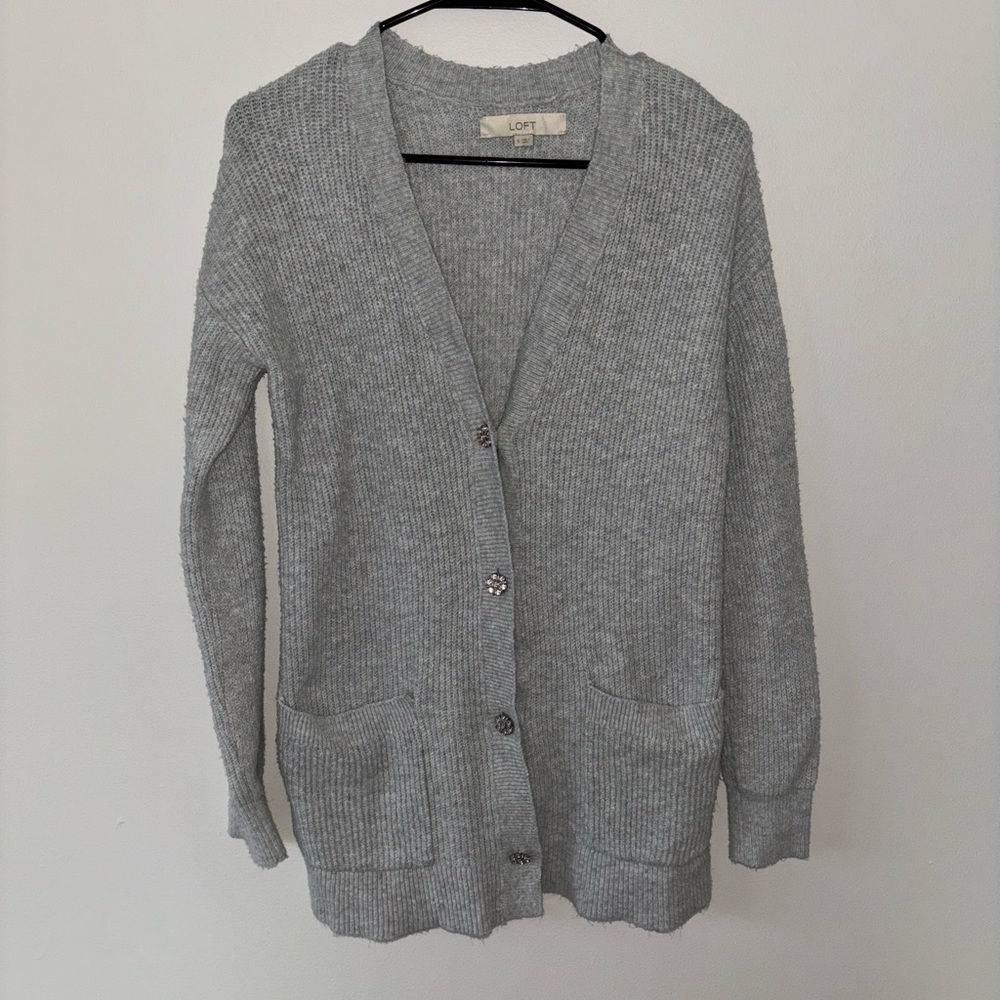 LOFT Gray Long Ribbed Cardigan Flower Gem Buttons Size Small